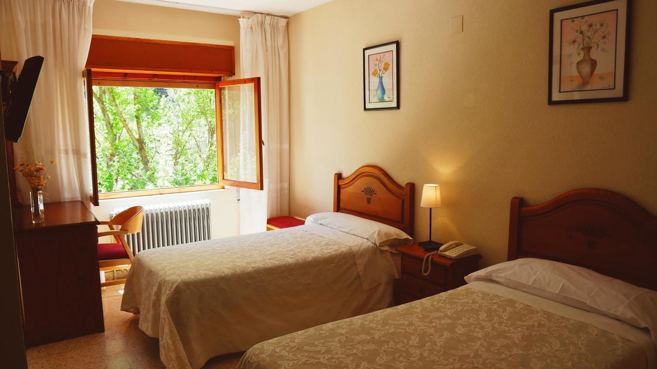 Balneario De Tus Hotel Yeste Exterior photo